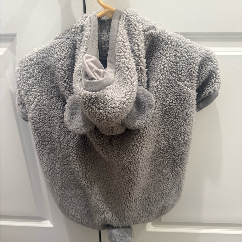 Cozy Gray Sherpa Hoodie with ears for dogs